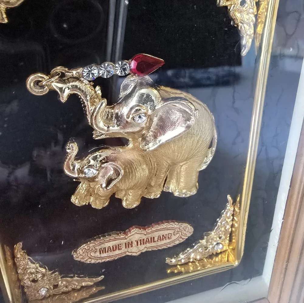 Elephants Table Frame With Stand Decorated With Stones.